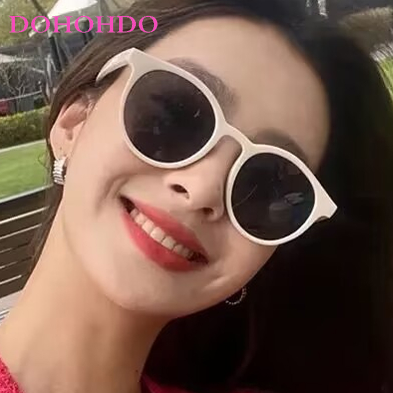 빈티지 클래식 타원형 선글라스 여성 남성 패션 트렌드  - Vintage Fashion Photography 리뷰 및 가격